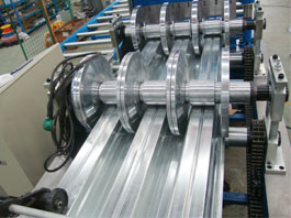 Metal Decking Machine