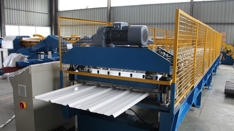 AG Panel Roll Forming Machine