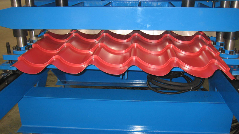 Roof Tile Forming Machine