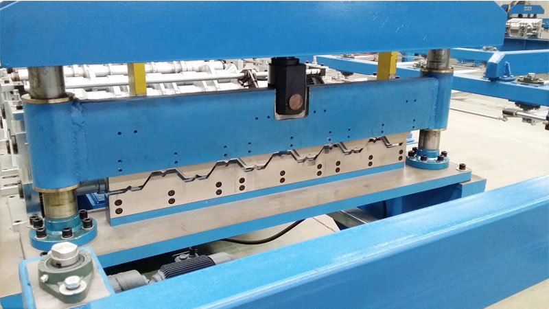 Deck Floor Roll Forming Machine