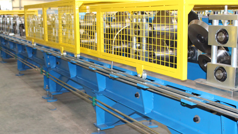 Guide Rail Rolling Machine